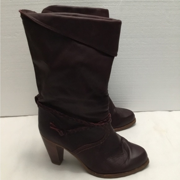 ZODIAC BOOTS - Picture 12 of 13